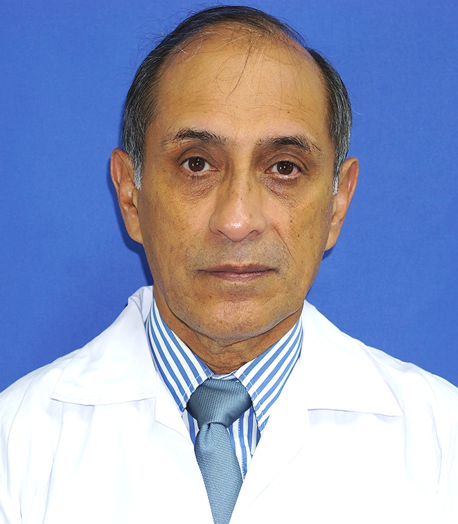 Dr. SIEKAVIZZA GIRON JUAN