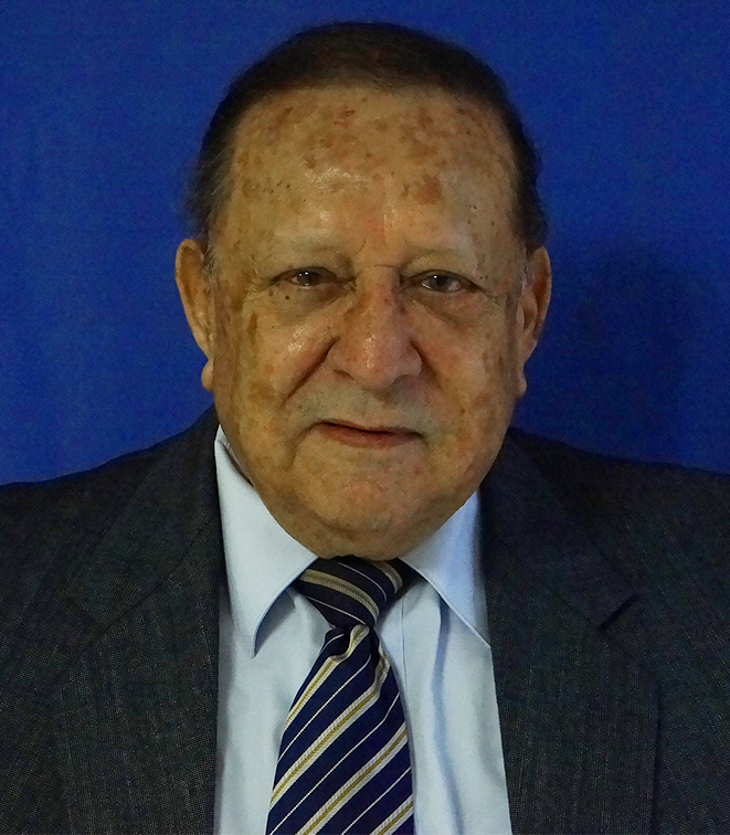 Dr. POZUELOS VILLAVICENCIO JULIO