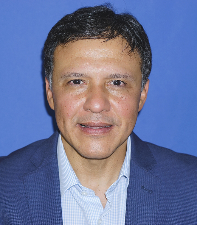 Dr. LOBOS ORELLANA MARIO