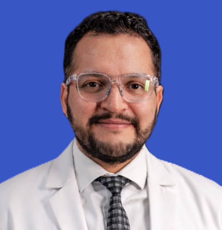 Dr. PAREDES AMENABAR CARLOS